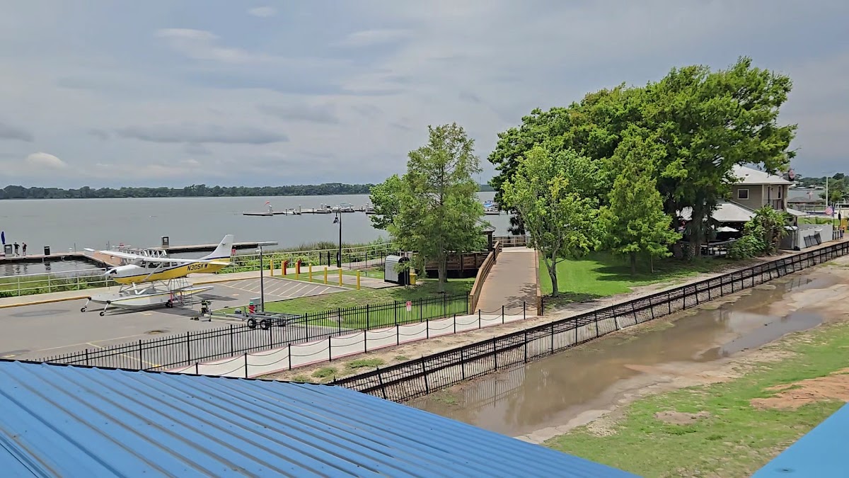 Puddle Jumpers Lakeside Grill & Bar Menu-4